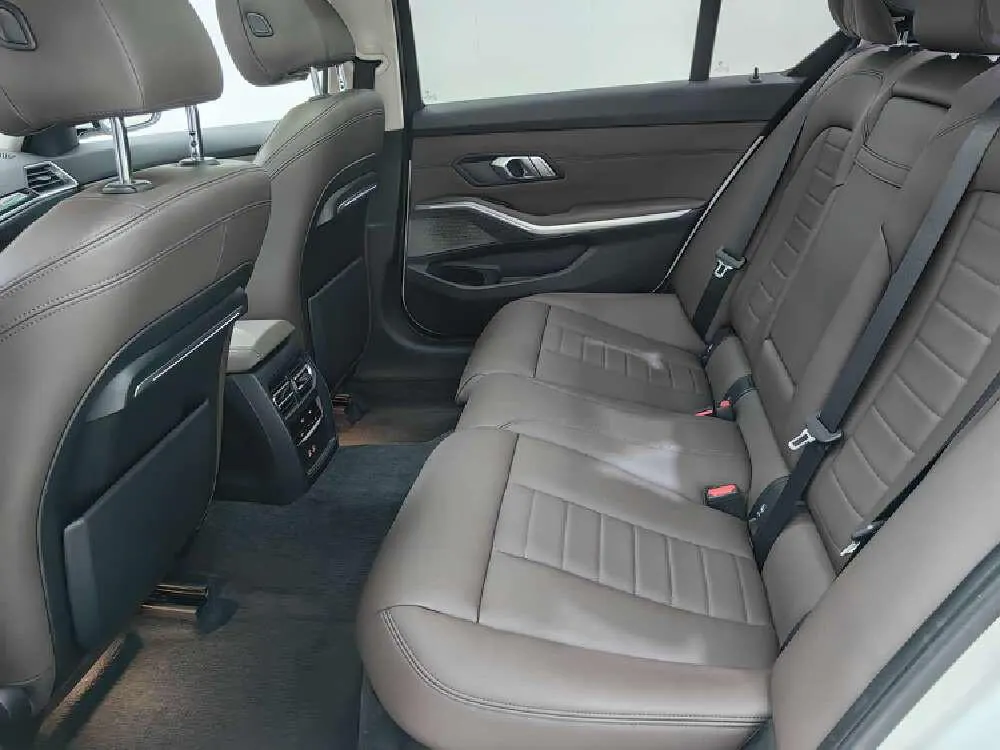 BMW 3 Series 2020 325Li 2.0T First Edition Automatic Gear 5