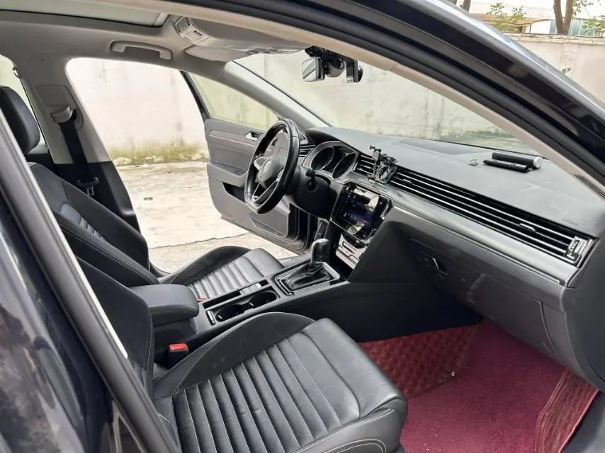 Volkswagen 2020 Magotan 2.0TSI 330TSI Leading Automatic 5