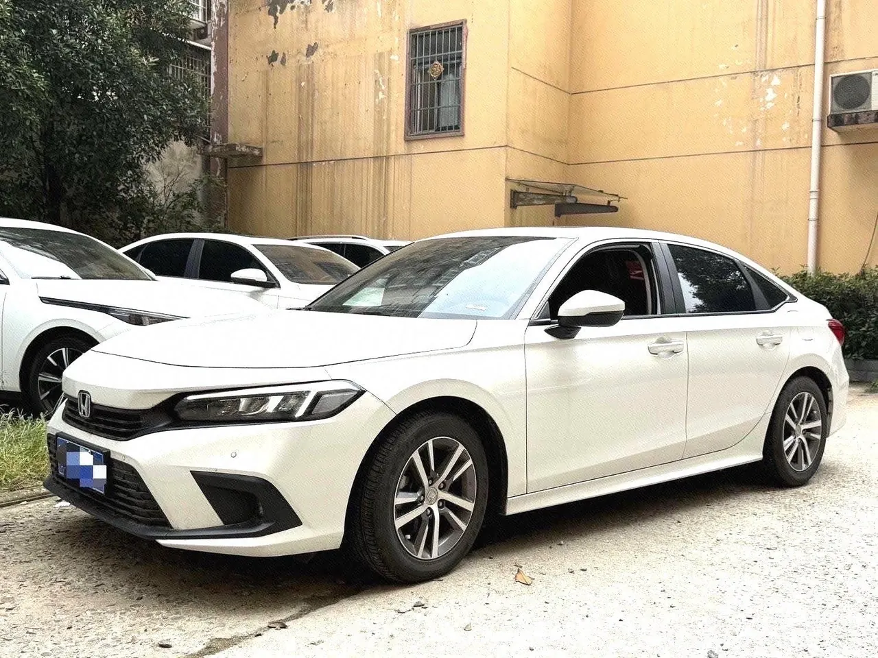 Honda 2023 Civic 1.5T CVT 240TURBO Sporty Edition Automatic - View 1