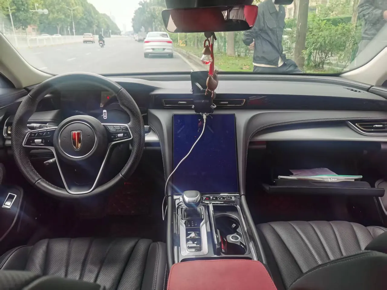 HongQi 2023 H5 2.0T Zhilian Flag Edition Automatic Gear 5