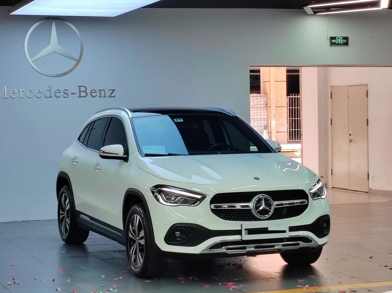 Mercedes Benz 2020 GLA 200 1.3T automatic gear 3