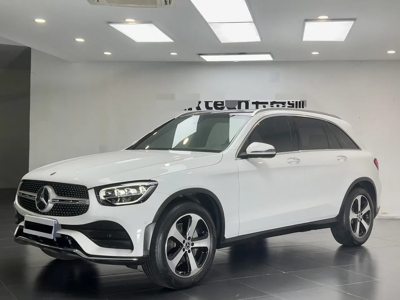 Mercedes Benz 2022 GLC 260 L 4MATIC 2.0T Dynamic (Modified 3) Automatic - View 1