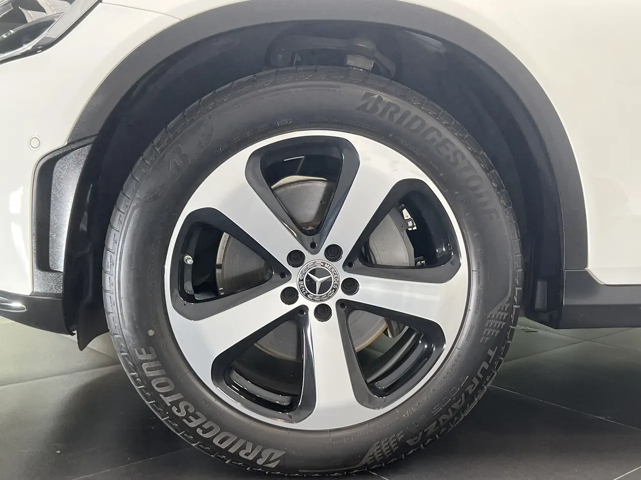 Mercedes Benz 2022 GLC 260 L 4MATIC 2.0T Dynamic (Modified 3) Automatic 15