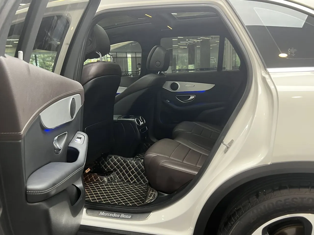 Mercedes Benz 2022 GLC 260 L 4MATIC 2.0T Dynamic (Modified 3) Automatic 9