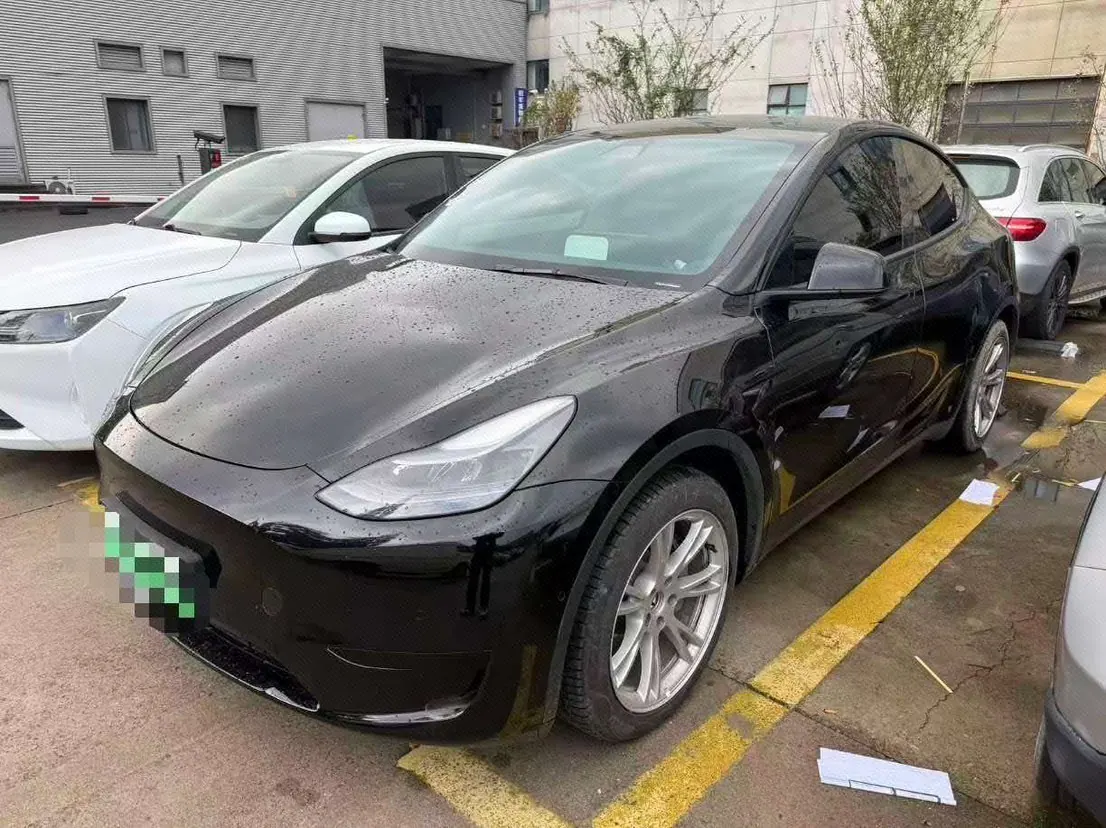 Tesla 2022 Model Y rear-wheel drive version (facelift) automatic gear - View 1