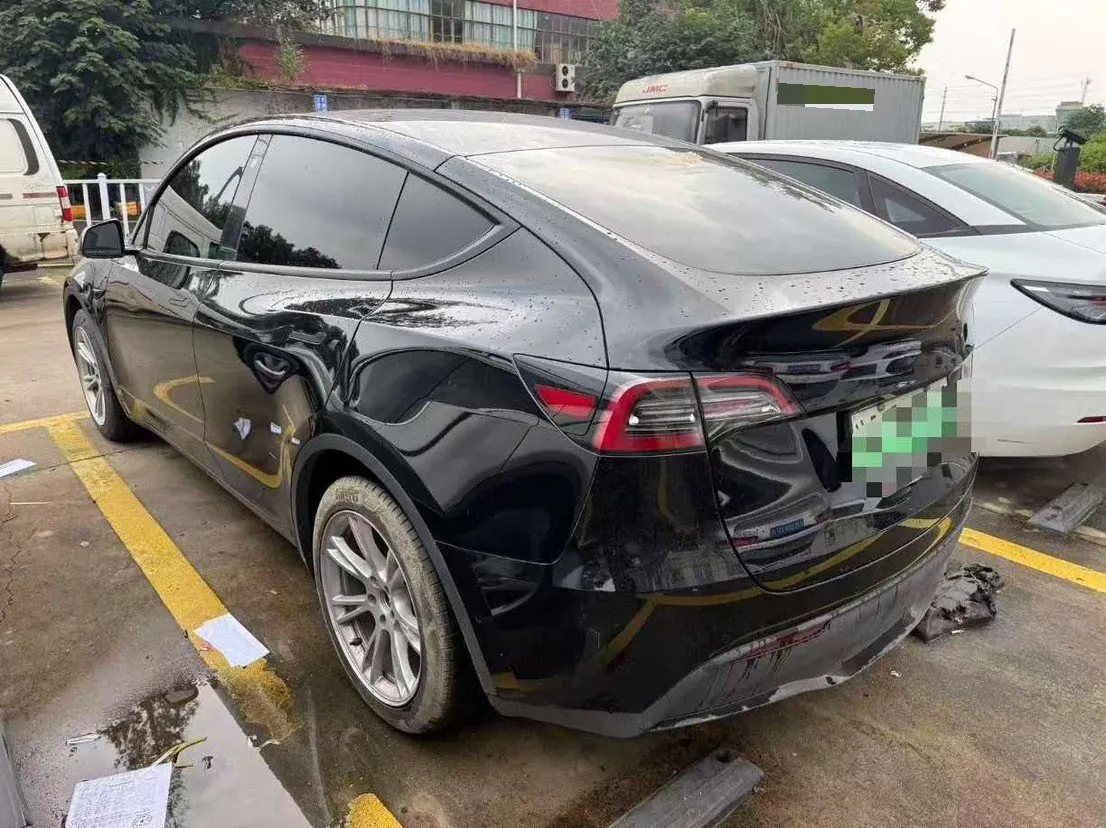 Tesla 2022 Model Y rear-wheel drive version (facelift) automatic gear 4