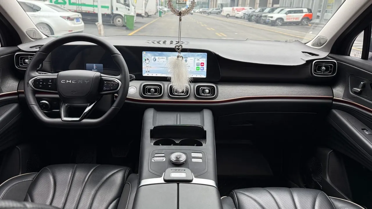 Chery 2023 Ruihu 9 2.0T 400T Two-Drive Deluxe Edition 7-seat Automatic Gear 11