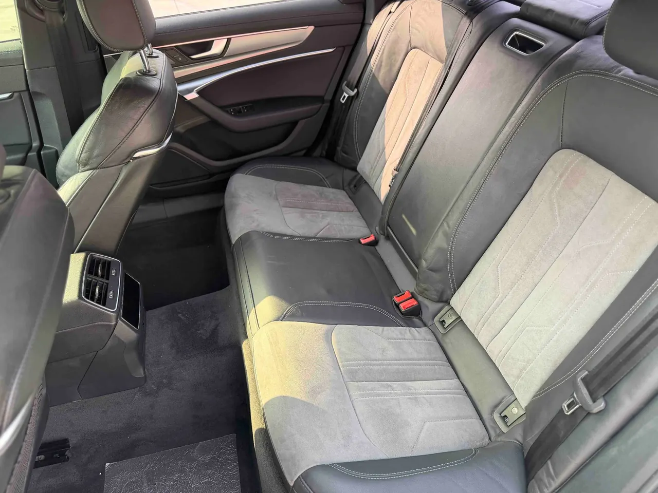 Audi 2020 A6L 2.0TFSI 45TFSI Selected Dynamic Automatic 9