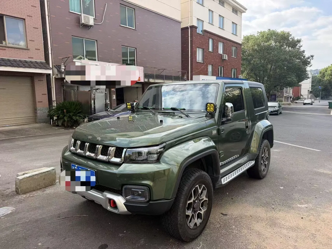 Beijing 2020 BJ40 2.0T 4-wheel drive tribute version chivalrous automatic gear - View 1