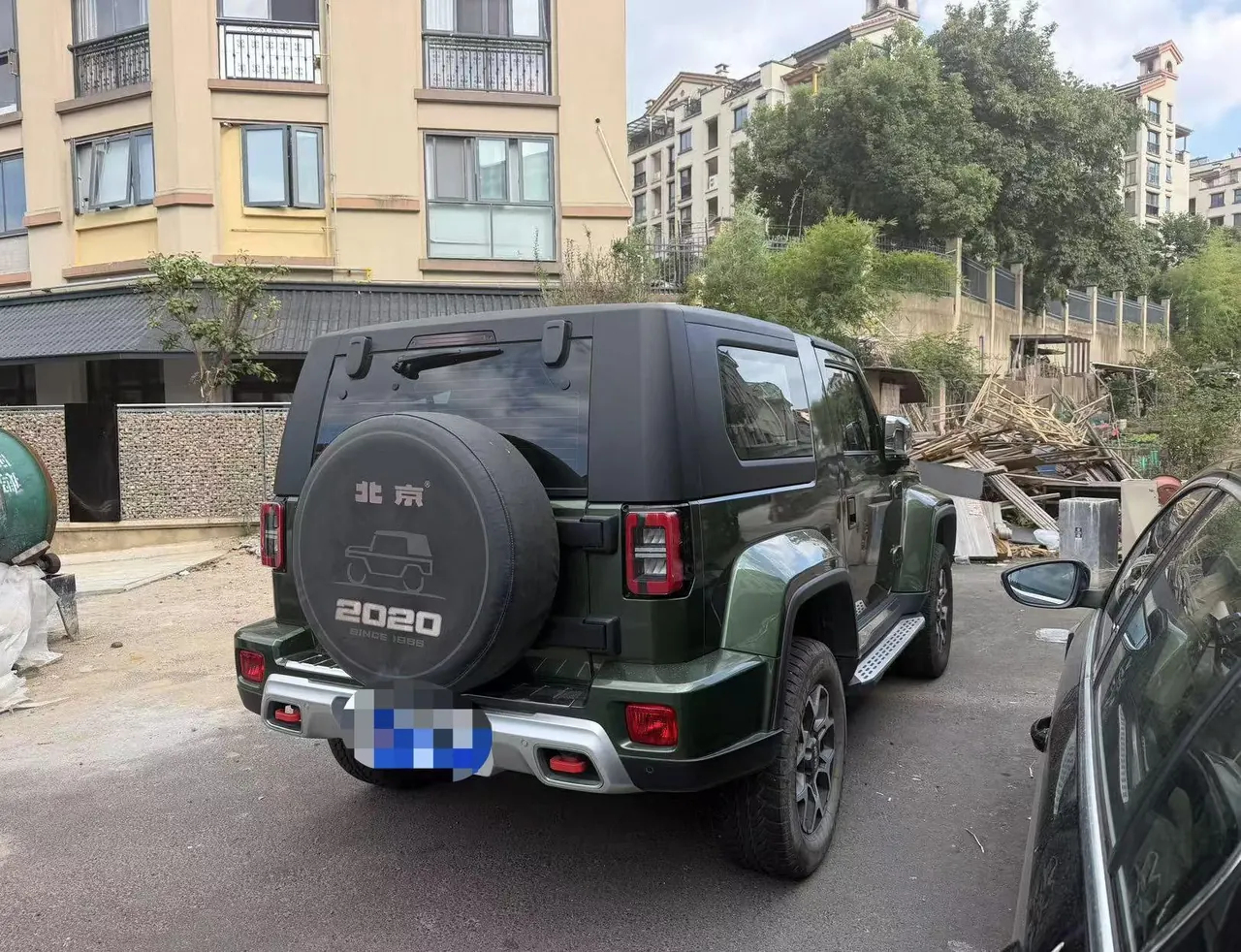 Beijing 2020 BJ40 2.0T 4-wheel drive tribute version chivalrous automatic gear 5