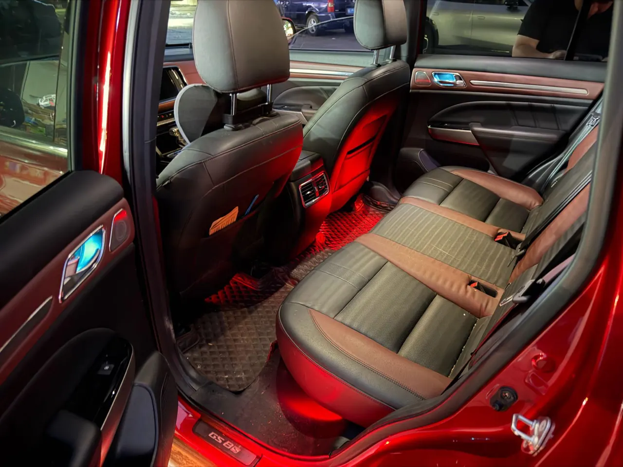 Chuanqi 2020 GS8S 2.0T 390T Two-Drive Premium Edition Automatic Gear 7