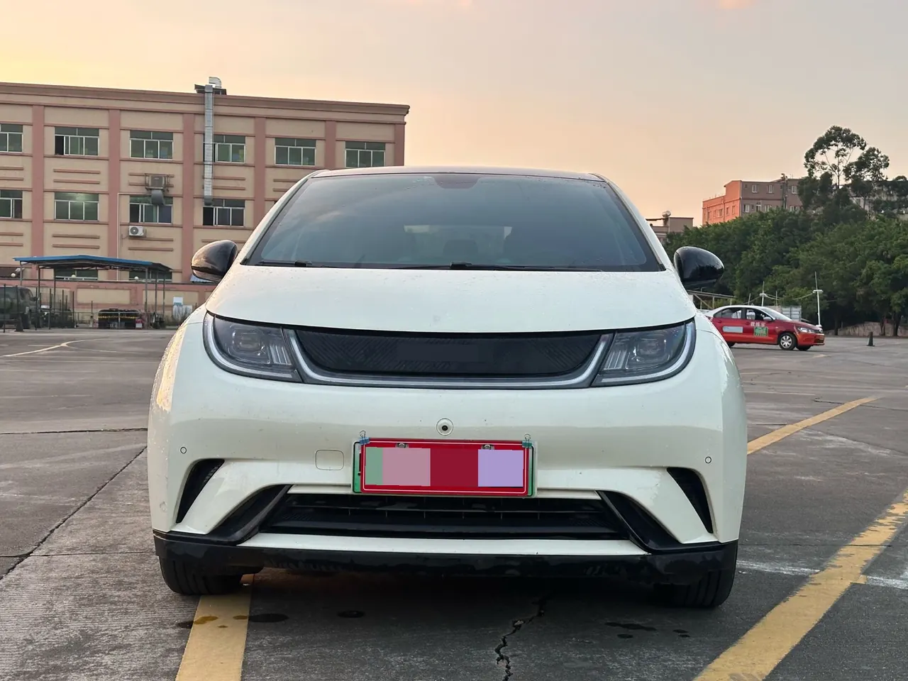 BYD 2023 Dolphin 420km Fashion Edition Automatic 2