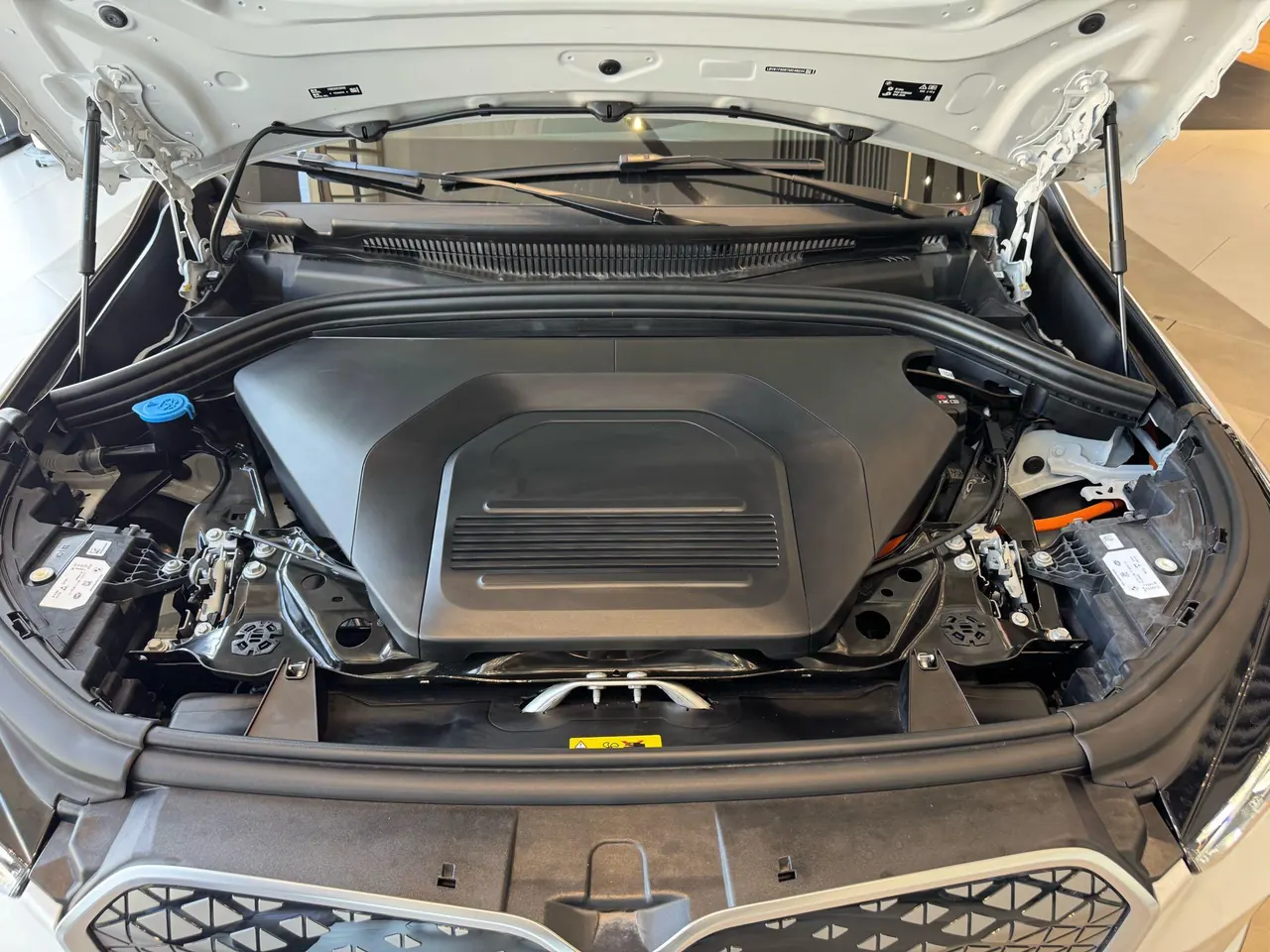 BMW 2025 iX1 eDrive25L eDrive25L X design set automatic gear 13