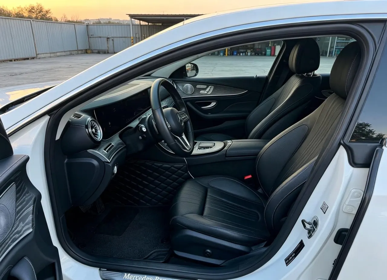 Mercedes Benz CLS (Imported) 2020 CLS 300 2.0T Luxury Automatic Gear 4