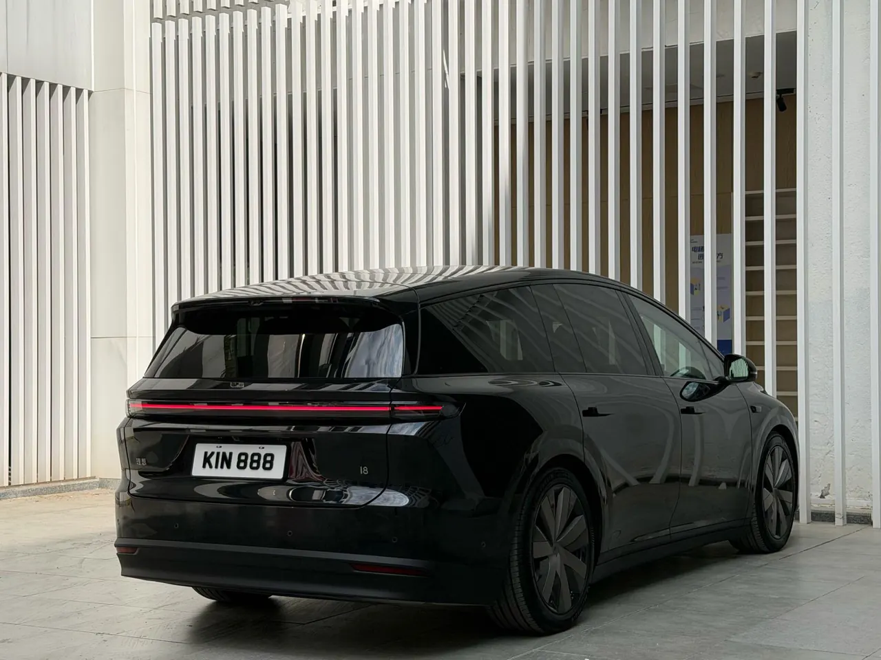 Li 2025 i8 Standard Edition Automatic Gear 9