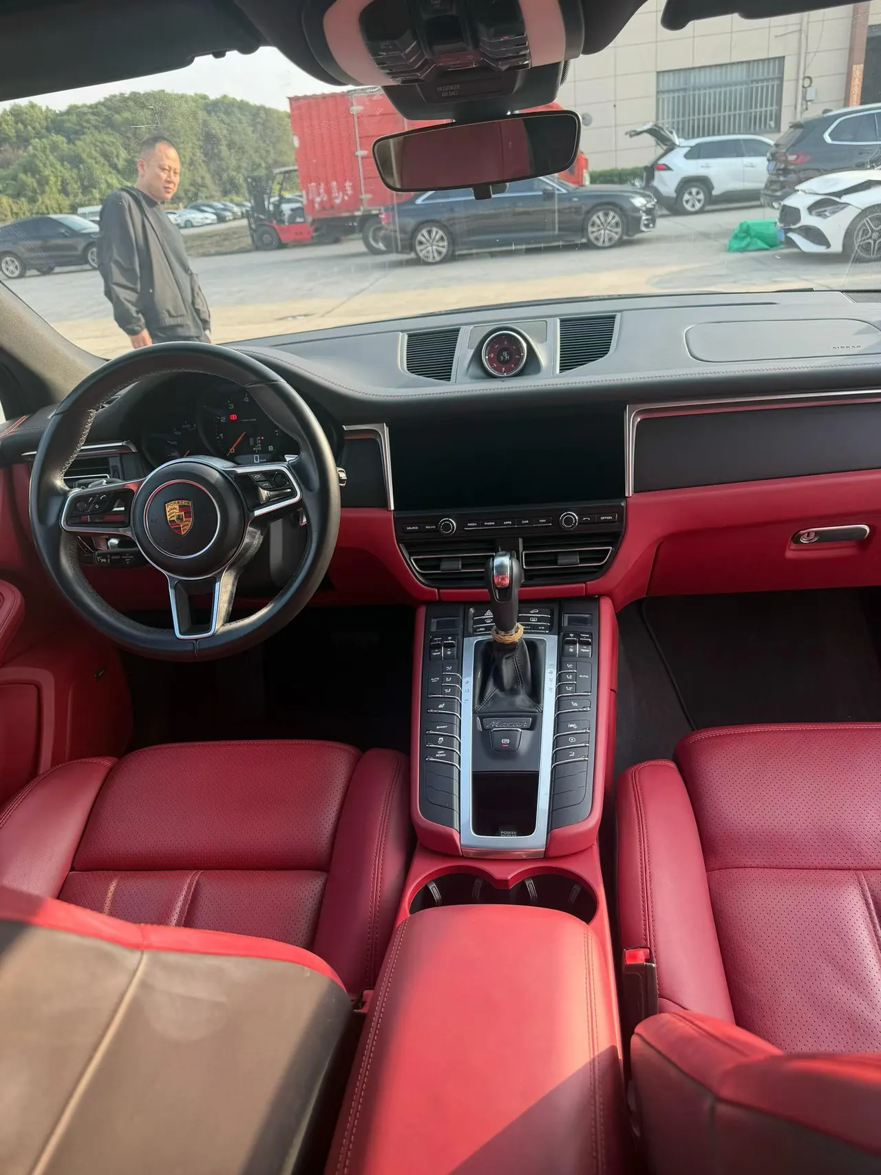Porsche Macan (Imported) 2020 Macan 2.0T Automatic Gear 3