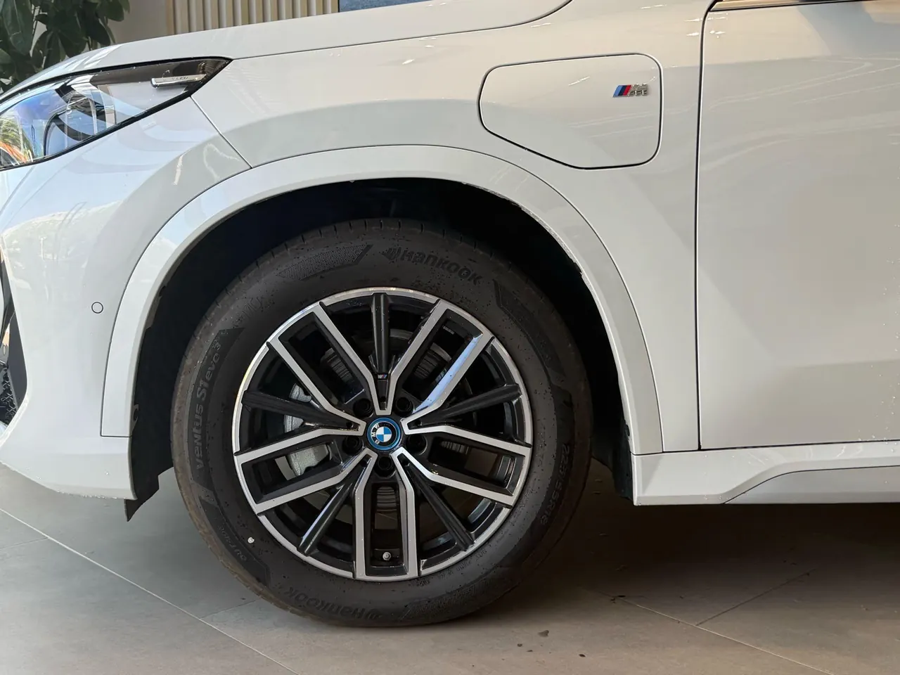 BMW 2025 iX1 eDrive25L eDrive25L m sports suit automatic gear 9
