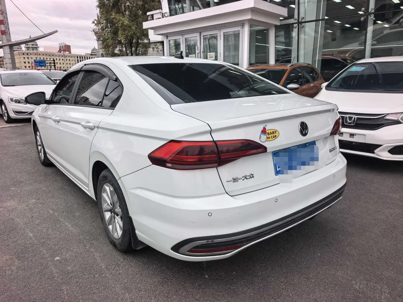 Volkswagen 2023 Bora 1.5 Smooth Limited Edition Automatic 3