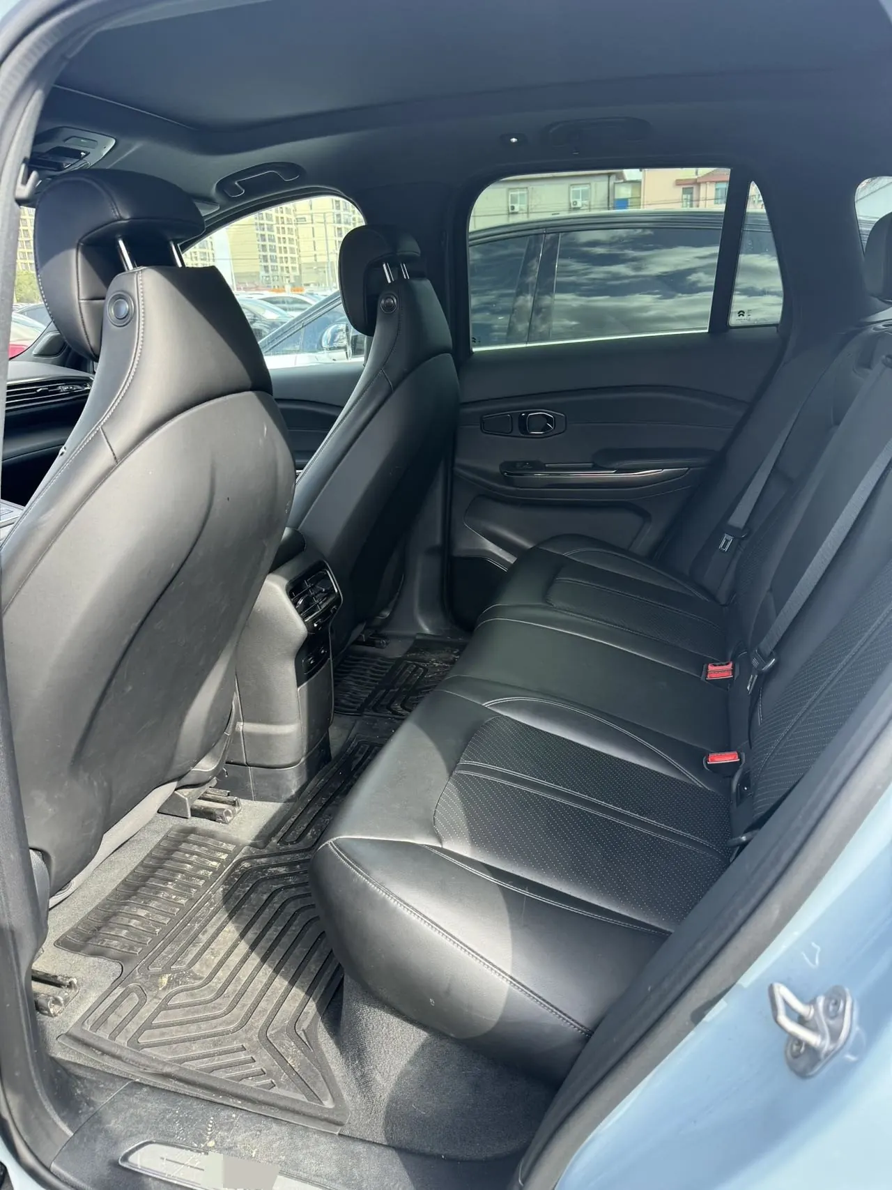 NIO 2020 ES 6 600KM Sports Edition Automatic Gear 3