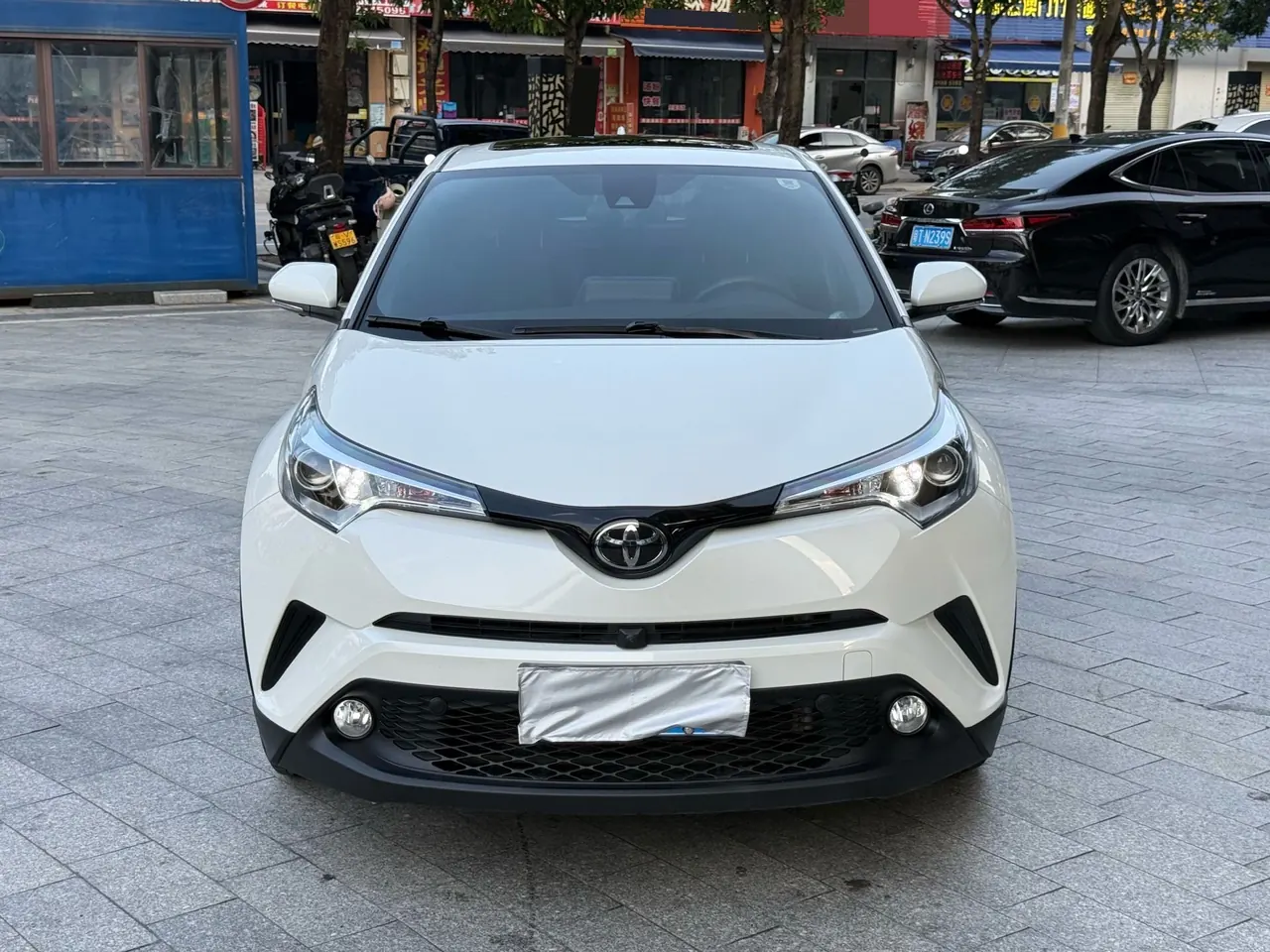 Toyota 2020 C- HR 2.0 stepless leading version of automatic gear 2