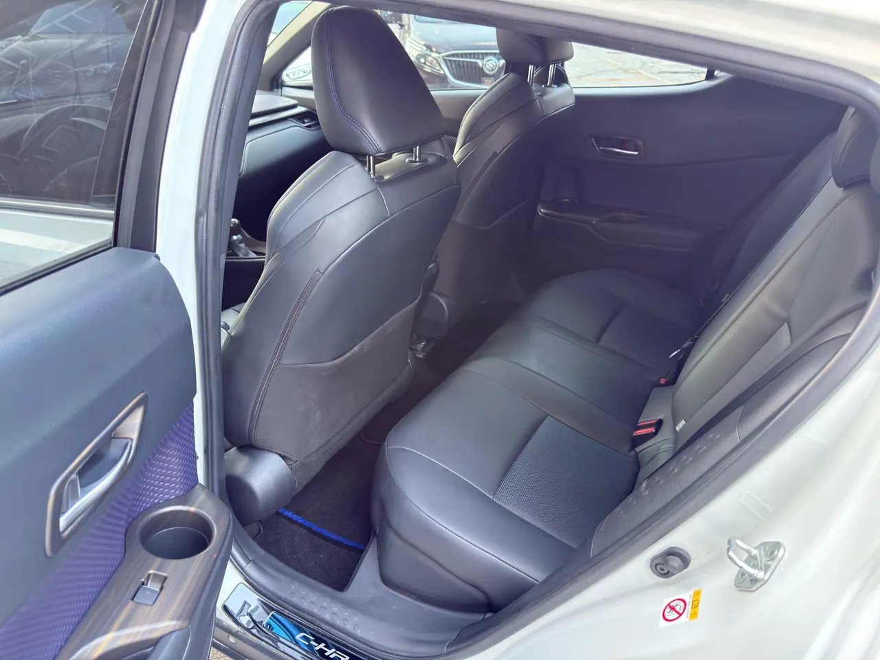 Toyota 2020 C- HR 2.0 stepless leading version of automatic gear 6