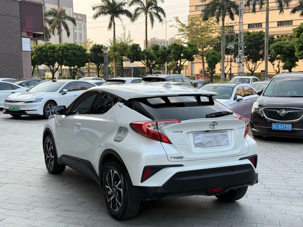 Toyota 2020 C- HR 2.0 stepless leading version of automatic gear 7