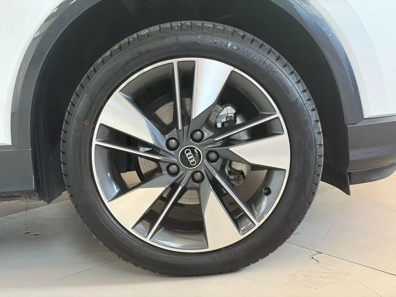 Audi 2023 Q2L 1.5TFSI 35TFSI Deluxe Elegant Automatic 11
