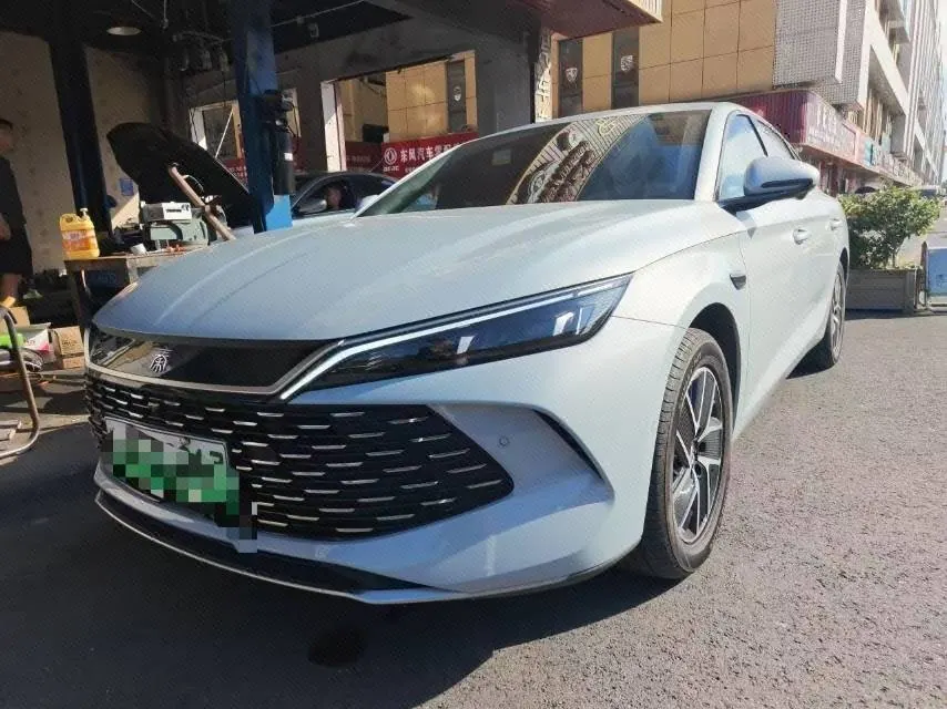 BYD 2026 Qin L DM-i 1.5 stepless 128KM leading automatic gear - View 1