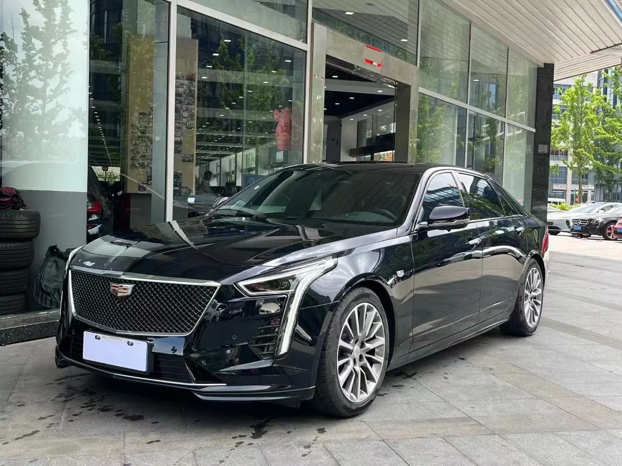 Cadillac 2022 CT6 2.0T 28T 120 anniversary limited edition automatic gear - View 1