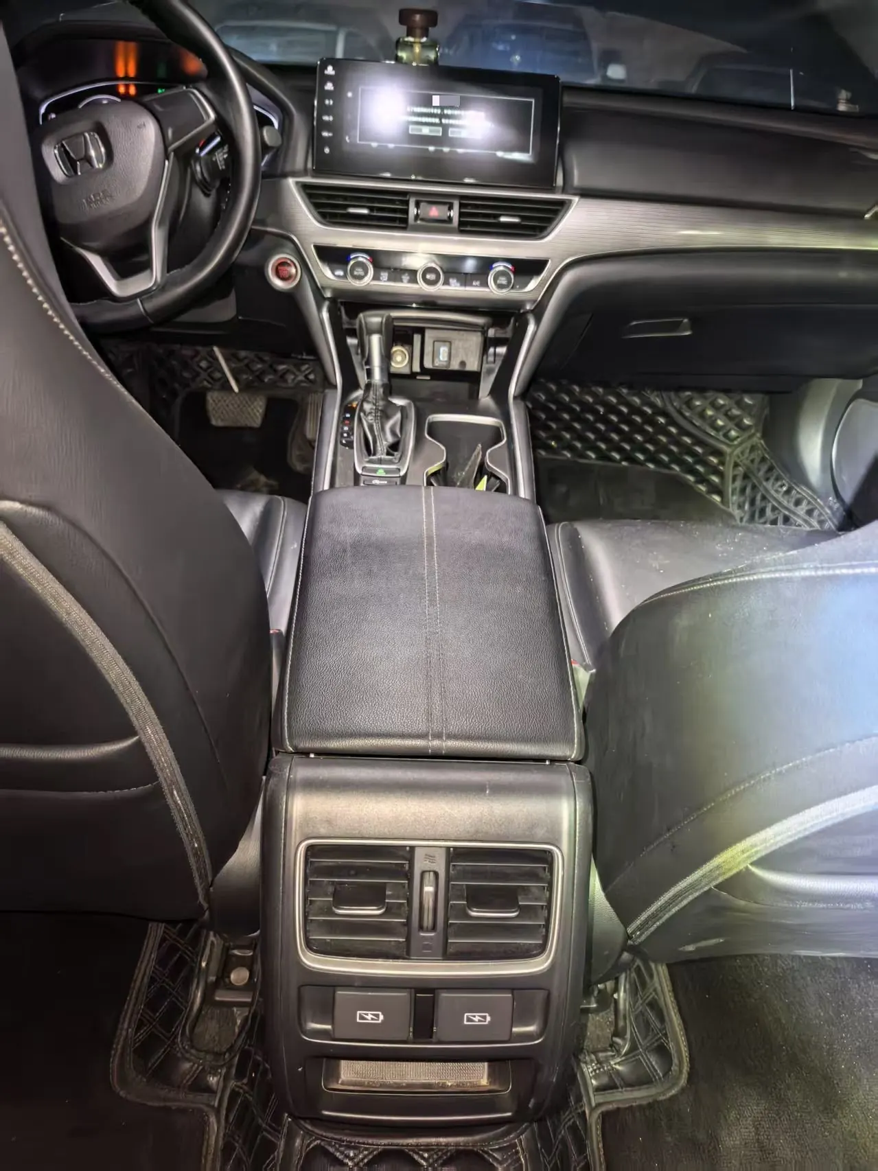 Honda 2022 10th Generation Accord 1.5T Stepless 260TURBO Magic Night Premium Edition Automatic Gear 5