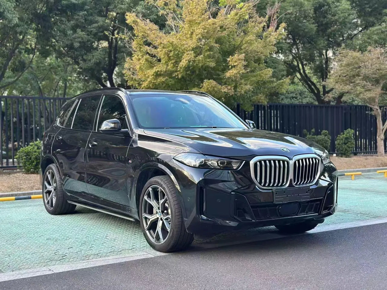BMW 2026 X5 xDrive30Li 48V 2.0T exclusive m sports obsidian night suit automatic gear 3