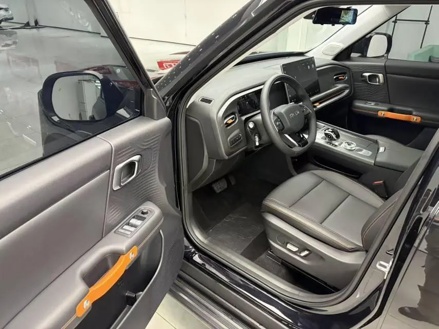 Beijing 2026 BJ30 1.5T Traveler Two-Drive Advanced Edition Automatic Gear 10