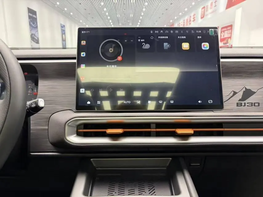 Beijing 2026 BJ30 1.5T Traveler Two-Drive Advanced Edition Automatic Gear 15