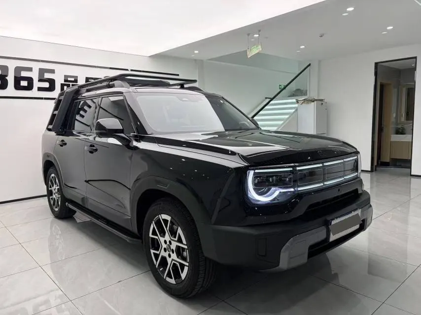 Beijing 2026 BJ30 1.5T Traveler Two-Drive Advanced Edition Automatic Gear 3