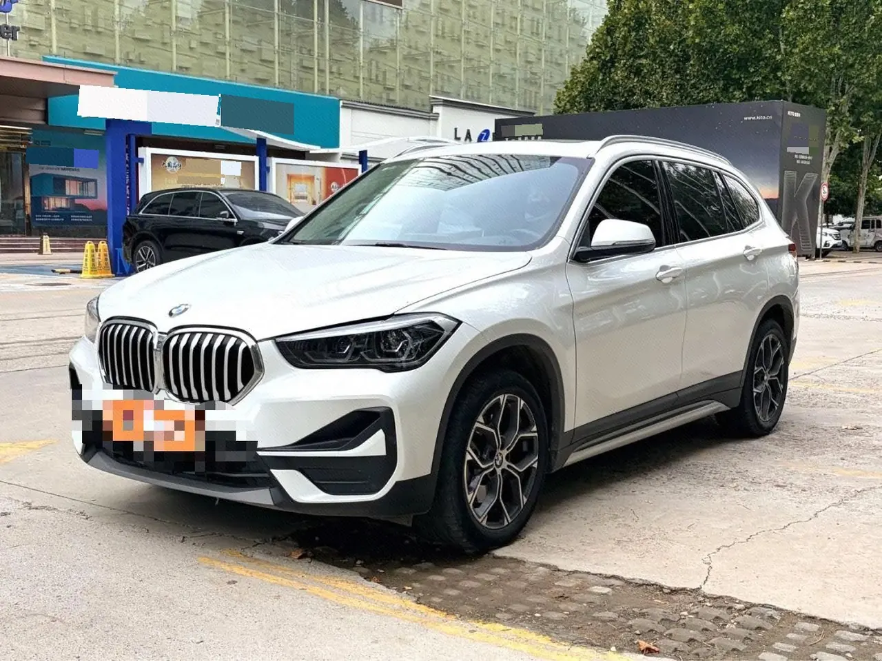 BMW 2022 X1 sDrive25Li 2.0T Leading Automatic Gear - View 1