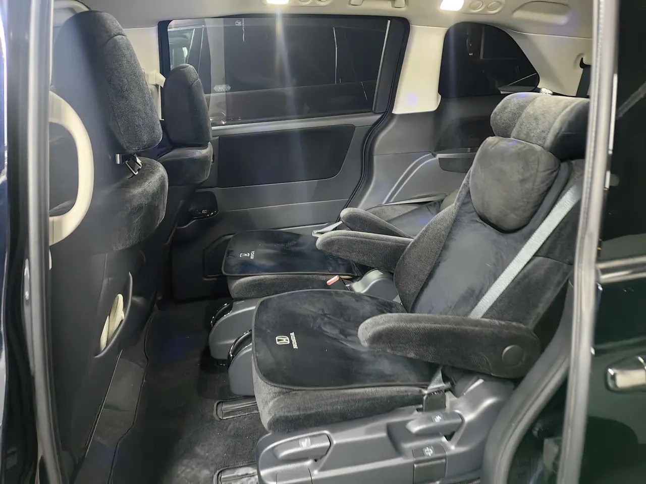 Honda 2026 Odyssey Hybrid 2.0 Stepless Sharp and Pleasant Edition Automatic Gear 5
