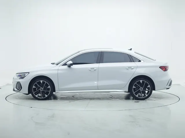 Audi 2025 A3L Limousine 1.5TFSI 35TFSI Flying Premium Automatic 3