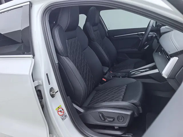 Audi 2025 A3L Limousine 1.5TFSI 35TFSI Flying Premium Automatic 7