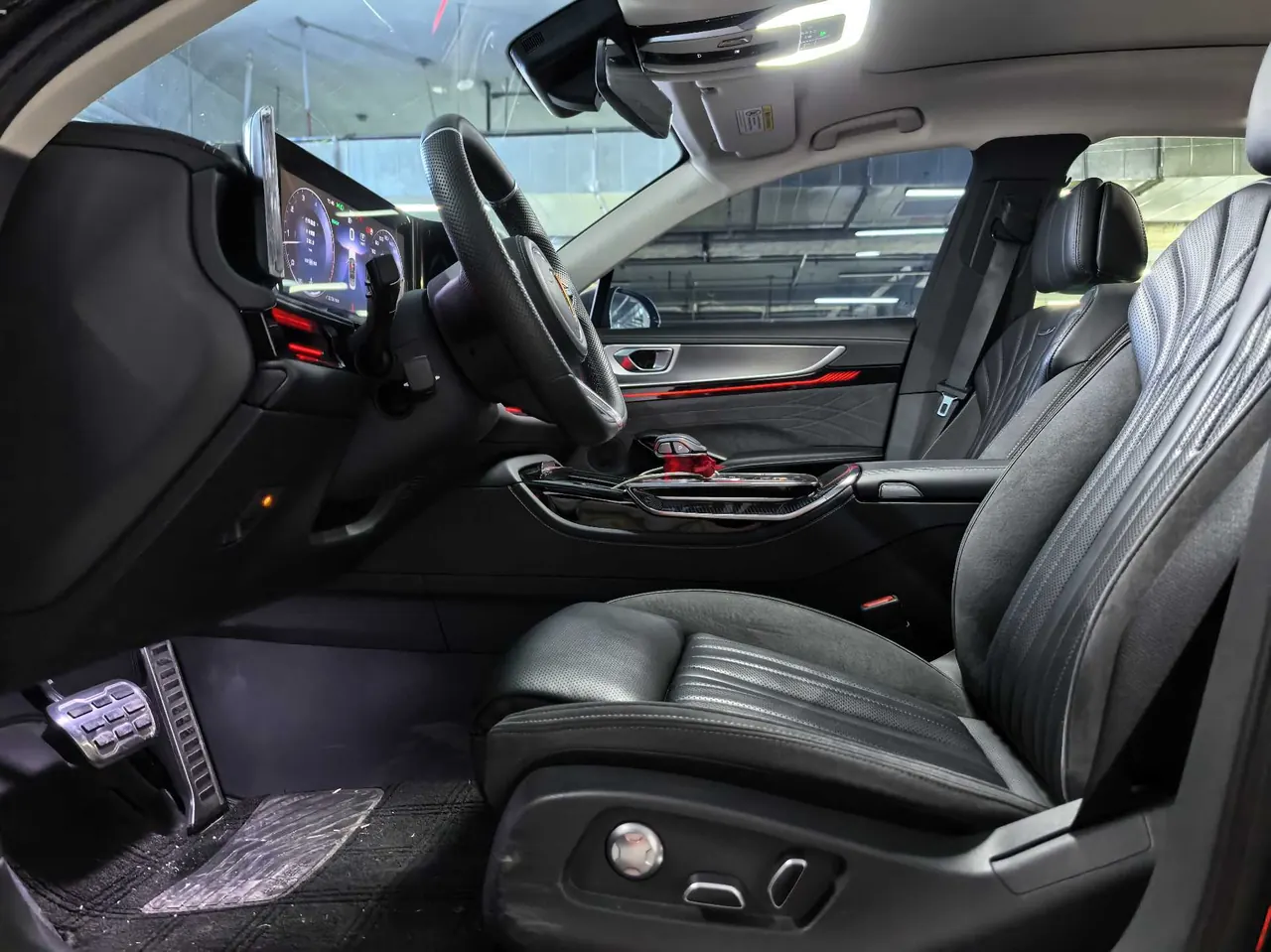 HongQi 2025 H9 48V 2.0T Two-Drive Flag Enjoy Deluxe Business Edition 5-seat Automatic Gear 4
