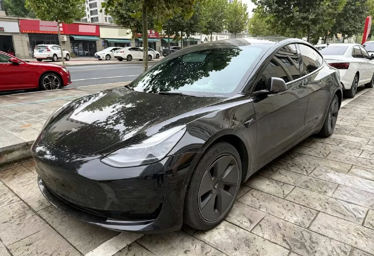 Tesla 2022 Model 3 rear-wheel drive version of automatic transmission - View 1