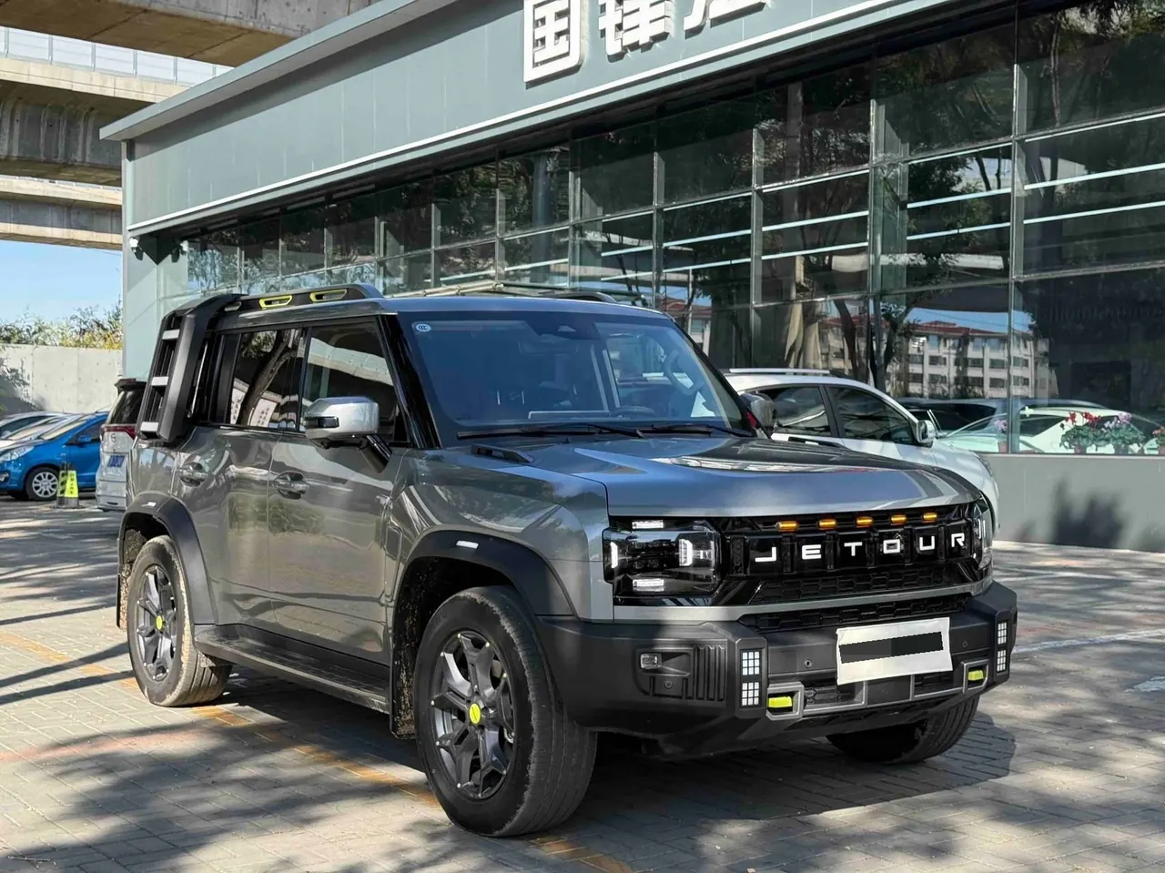 Jetour 2023 Traveler 2.0T Four-Wheel-Drive Cross-Country PRO Automatic 3