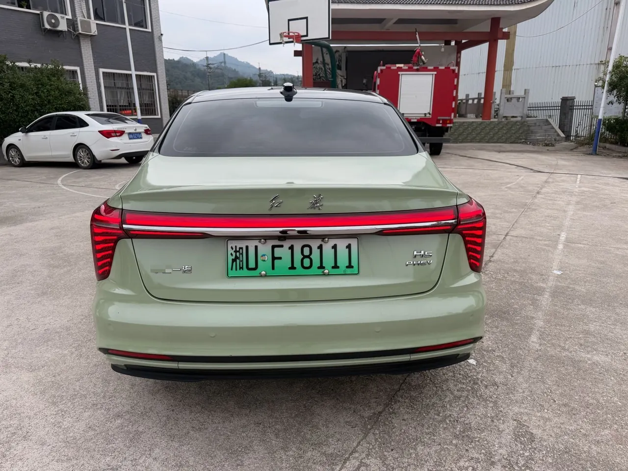 HongQi 2025 H5 PHEV 1.5T 170 Super Hybrid Automatic Gear 5