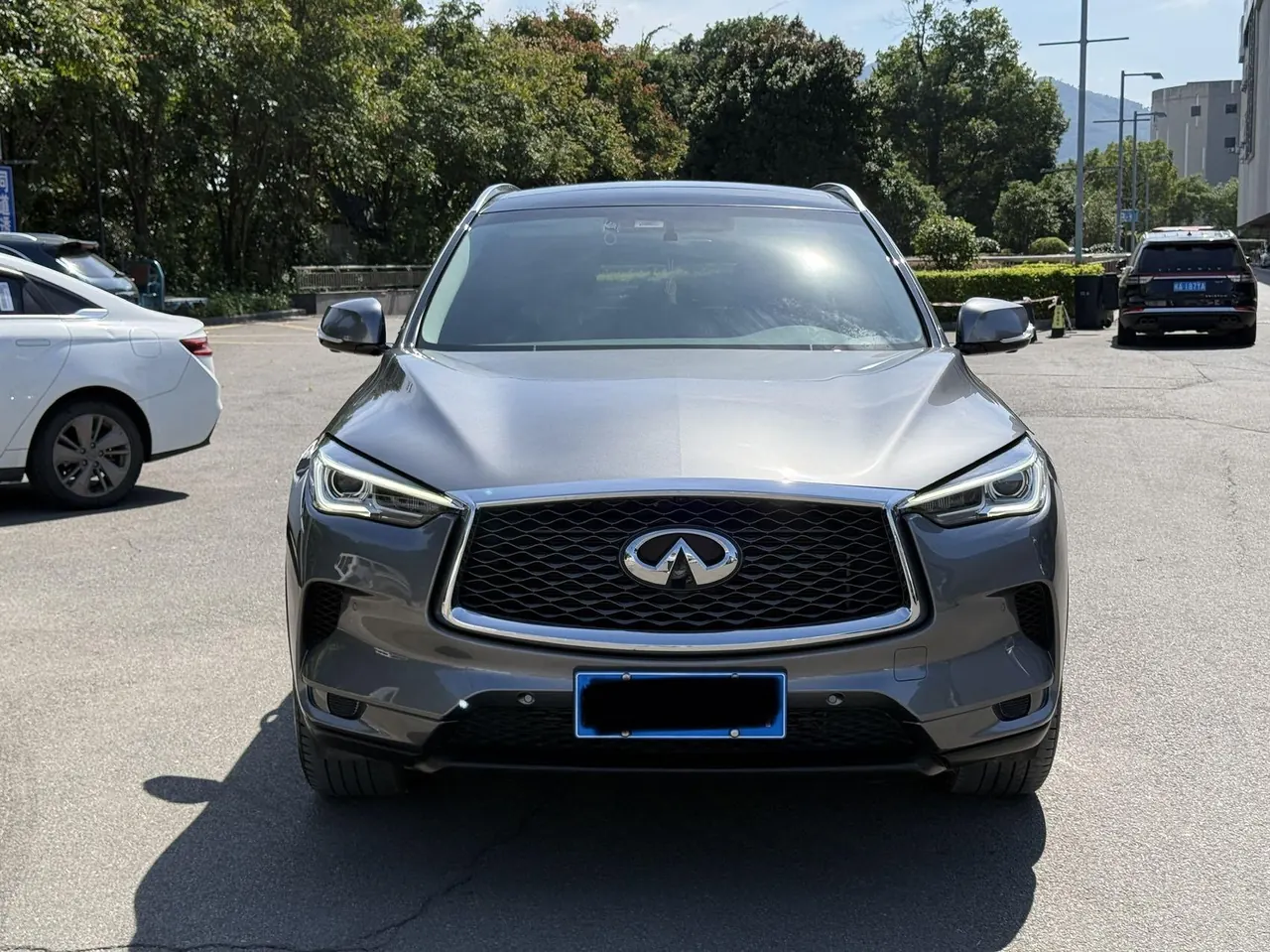 Infiniti 2022 QX50 2.0T stepless two-wheel drive pilot version automatic gear 2