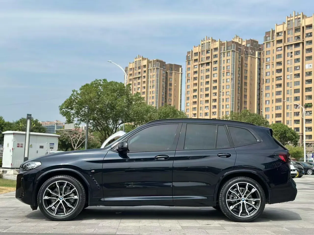 BMW 2022 X3 xDrive30i 2.0T Leading M Obsidian Night Suit Automatic Gear 4