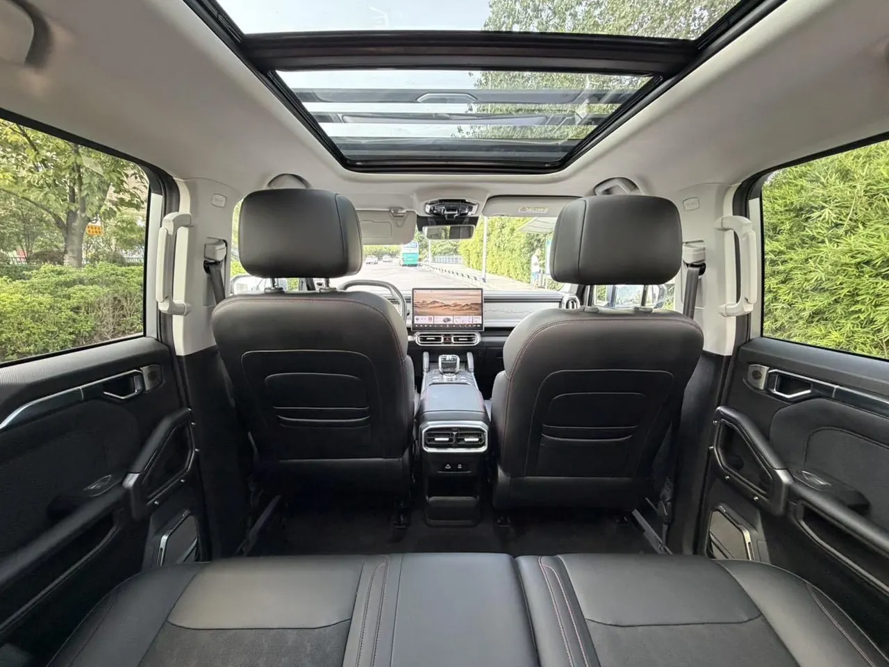 Jetour 2025 Traveler 2.0TD 4WD Star Guard Automatic Transmission 22