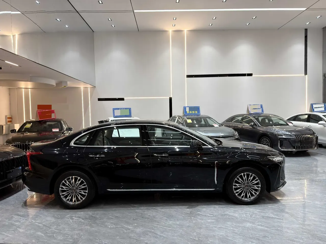 HongQi 2025 H5 1.5T Flag Rhyme 500000 Commemorative Automatic Gear 10