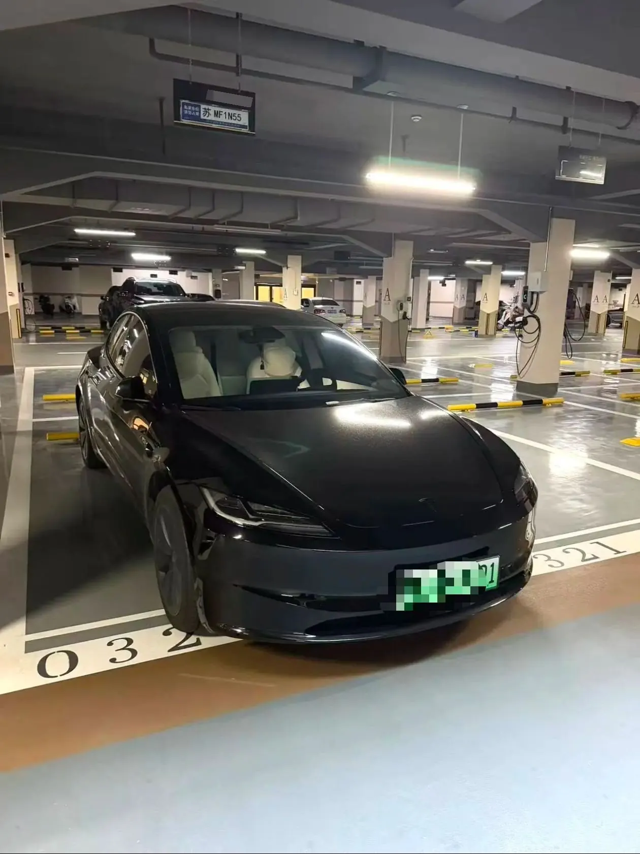 Tesla 2025 Model 3 Rear-Wheel-Drive Edition (facelift) Automatic Transmission 2