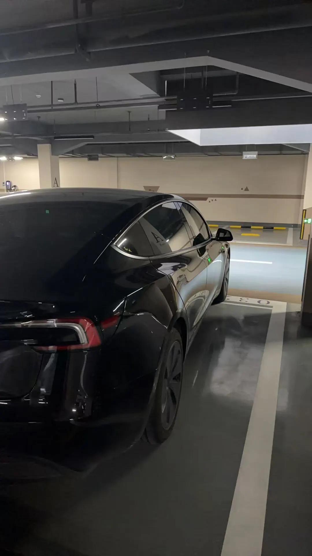 Tesla 2025 Model 3 Rear-Wheel-Drive Edition (facelift) Automatic Transmission 7