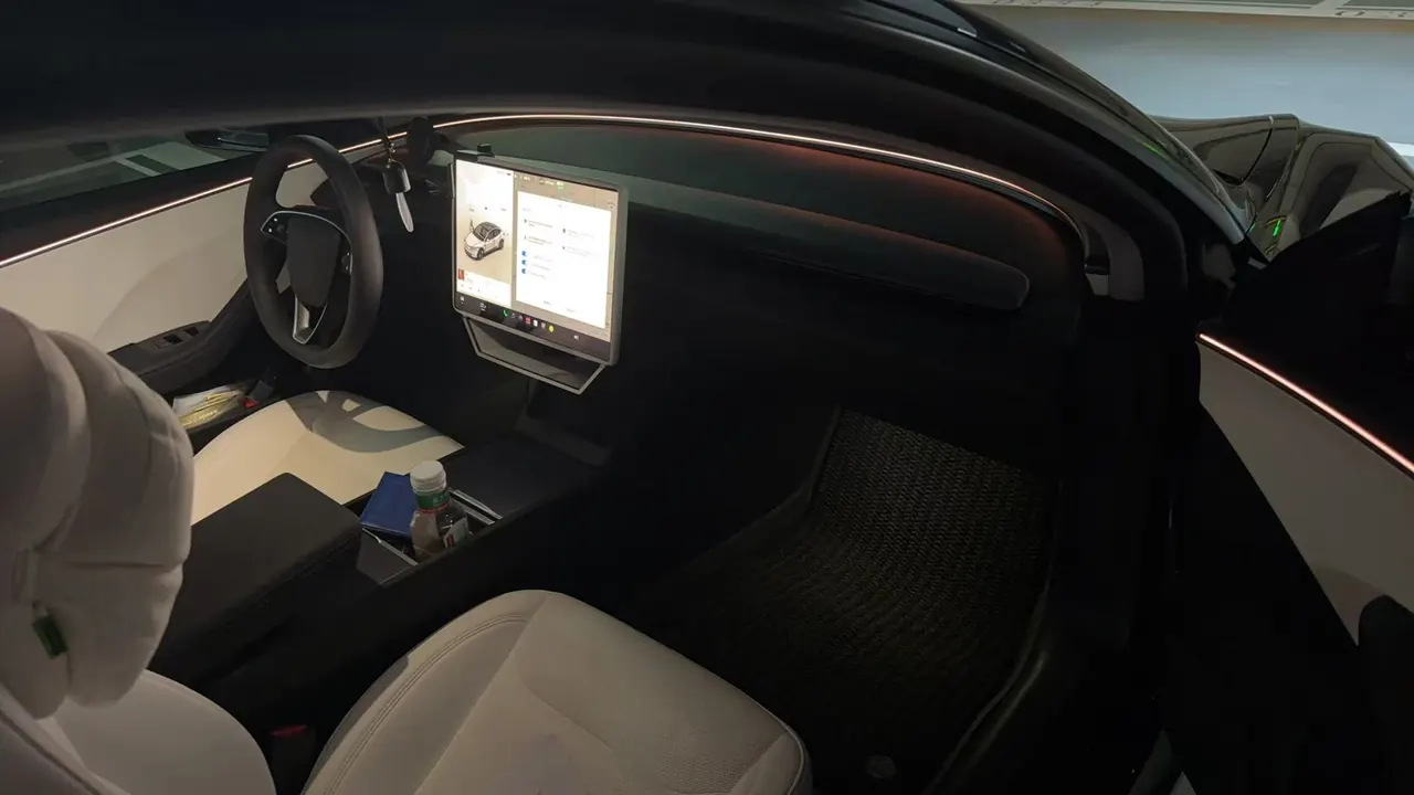 Tesla 2025 Model 3 Rear-Wheel-Drive Edition (facelift) Automatic Transmission 9