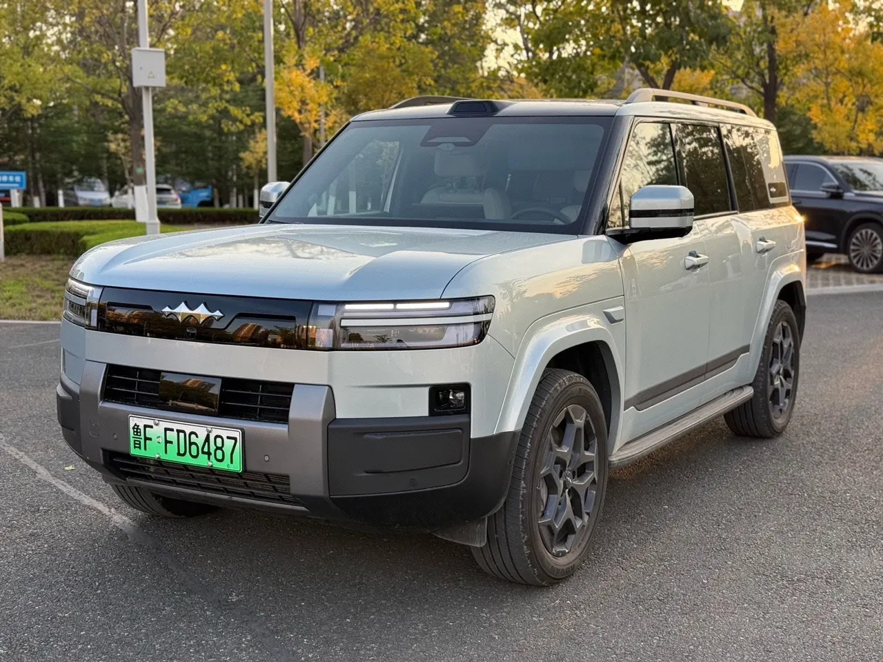 FangChengBao 2025 titanium 7 1.5T stepless 190KM four-wheel drive Ultra version of automatic gear - View 1